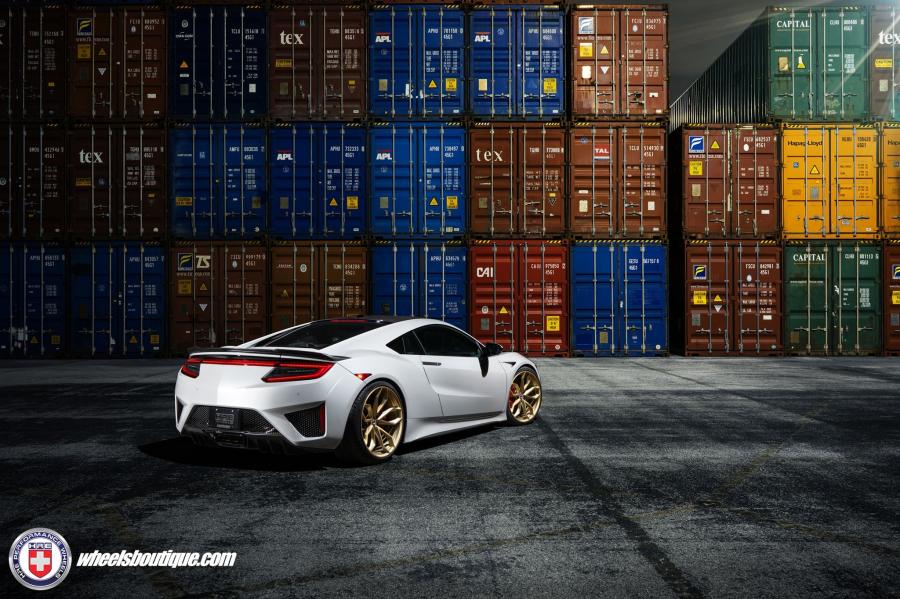  Acura NSX on HRE Wheels (P201) 2016 года  (фото 8 из 10)